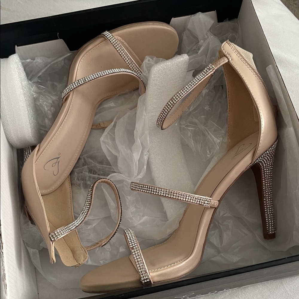 Elegant Nude Strappy Heels with Rhinestones Brand New Diamond Strap Heels